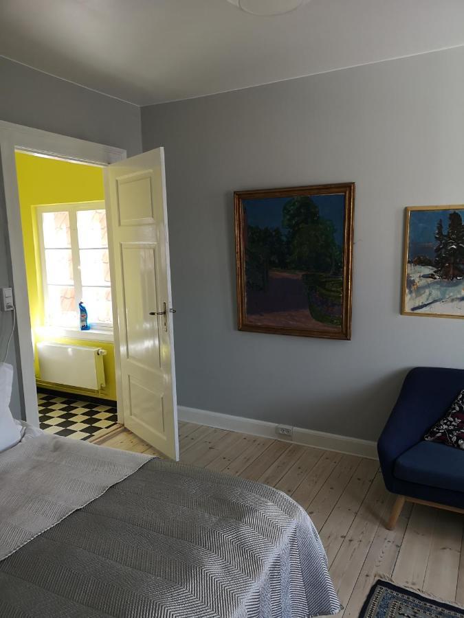 Bed and Breakfast Kjobing Manor Эрёскёбинг Экстерьер фото